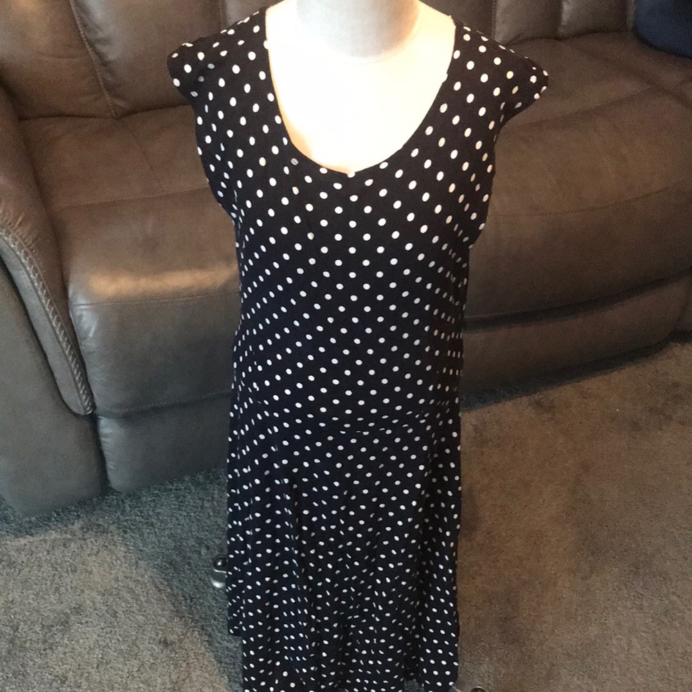 Survival women’s dress size M